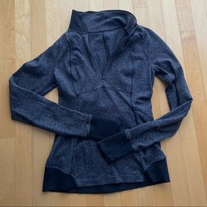 Lululemon Half Zip pullover Size 6